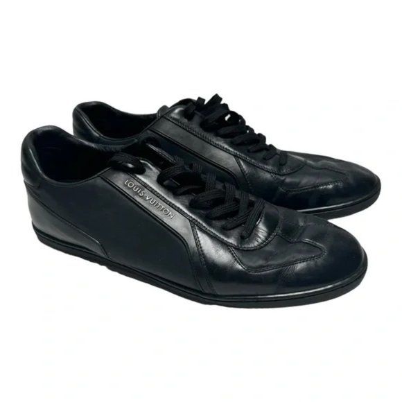 Louis Vuitton Sneakers - Picture 2 of 7